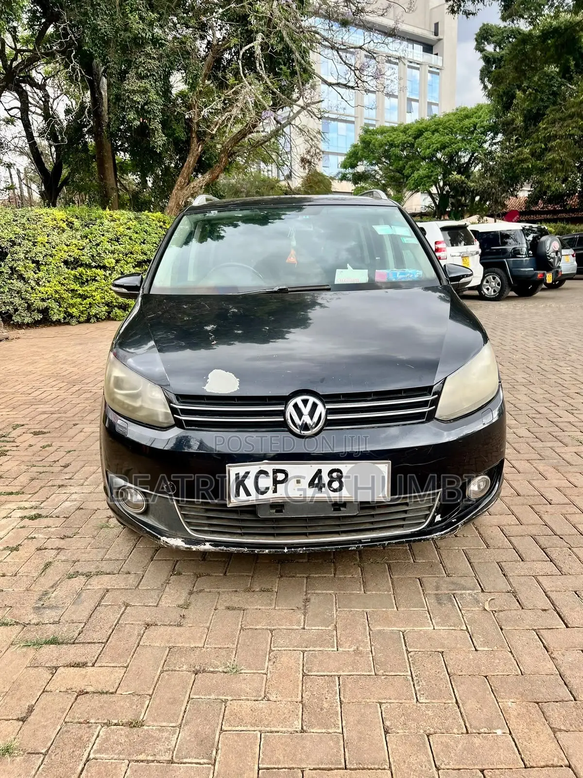 Volkswagen Touran 2011 Black