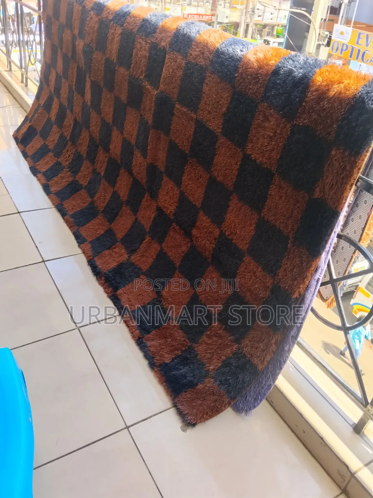 Stylish 7×10 Ft Carpet for Modern Homes in Fresh Stocks