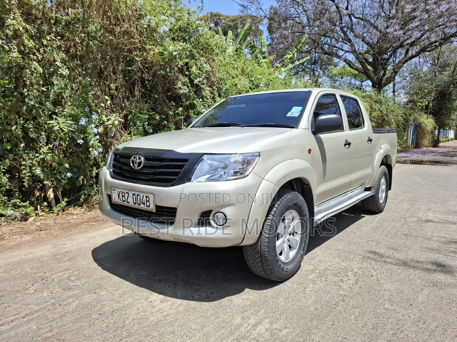 Toyota Hilux 2014 Teal