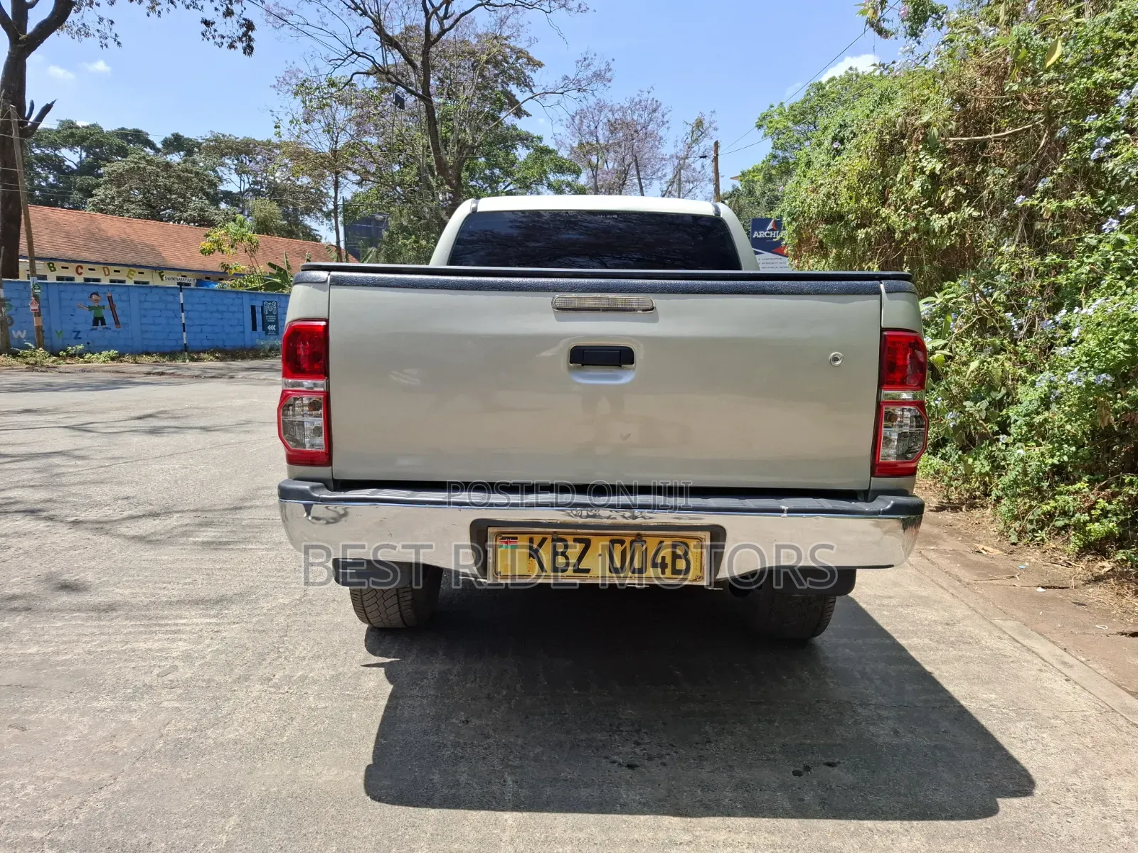 Toyota Hilux 2014 Teal
