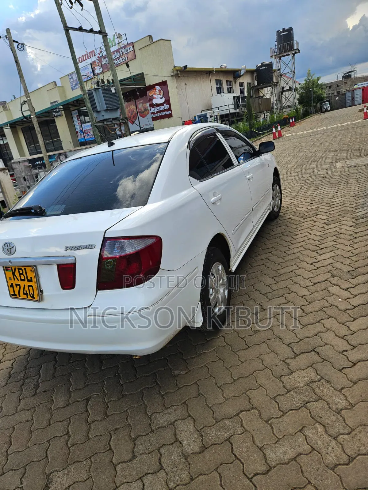 Toyota Premio 2010 White