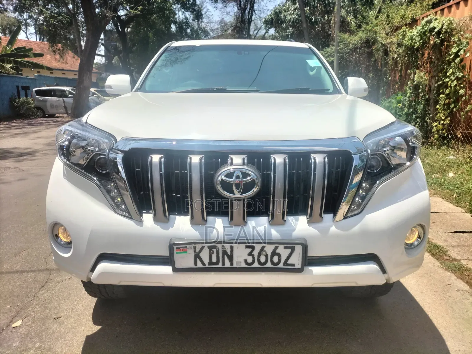 Toyota Land Cruiser Prado 2012 White