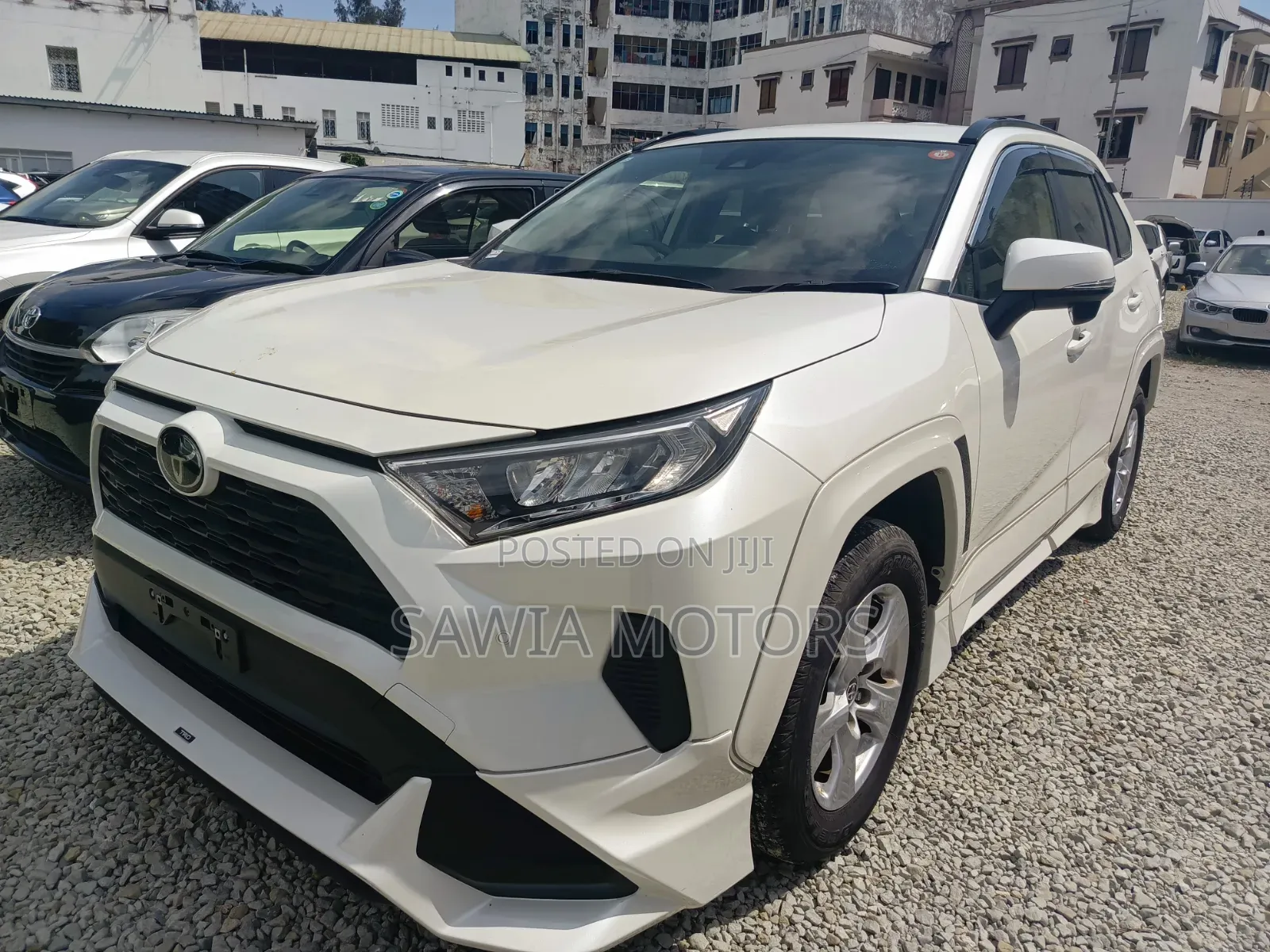Toyota RAV4 Limited AWD 2020 White