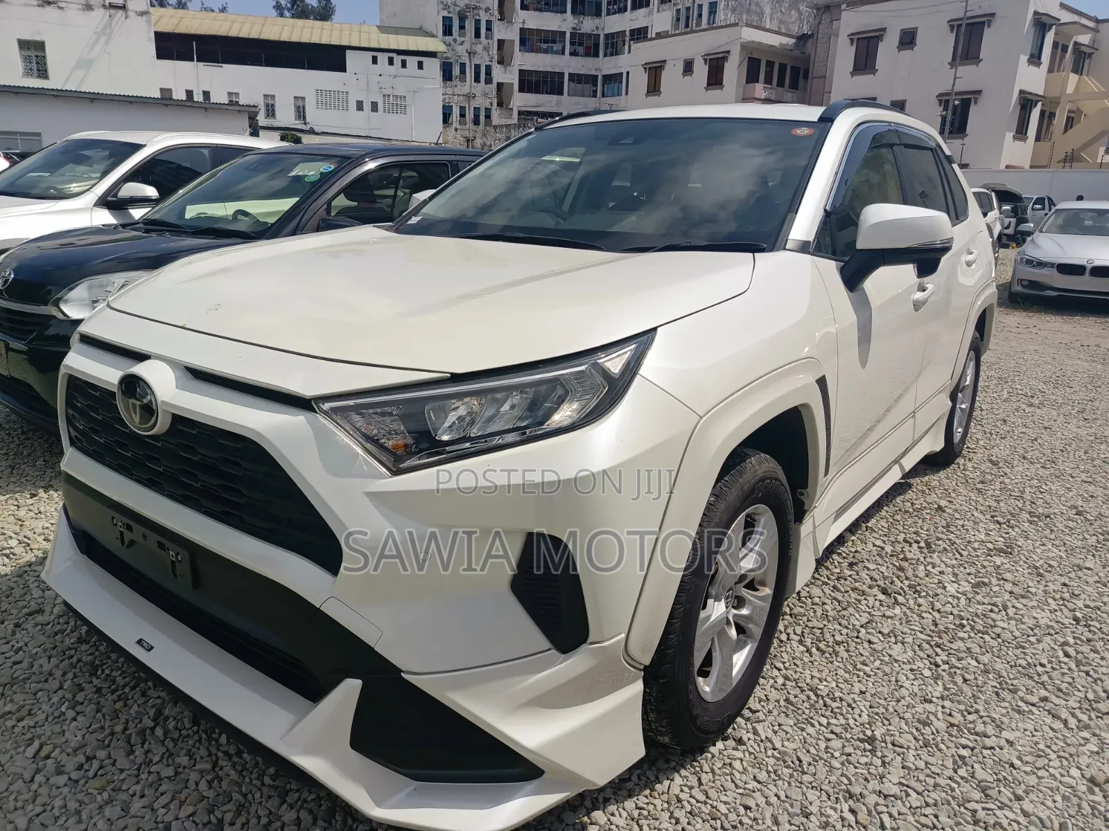 Toyota RAV4 Limited AWD 2020 White