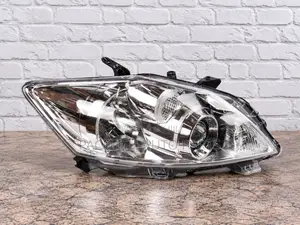 Depo Head Lamp / Head Light Toyota Auris 2010 - 2012 Xenon Clear