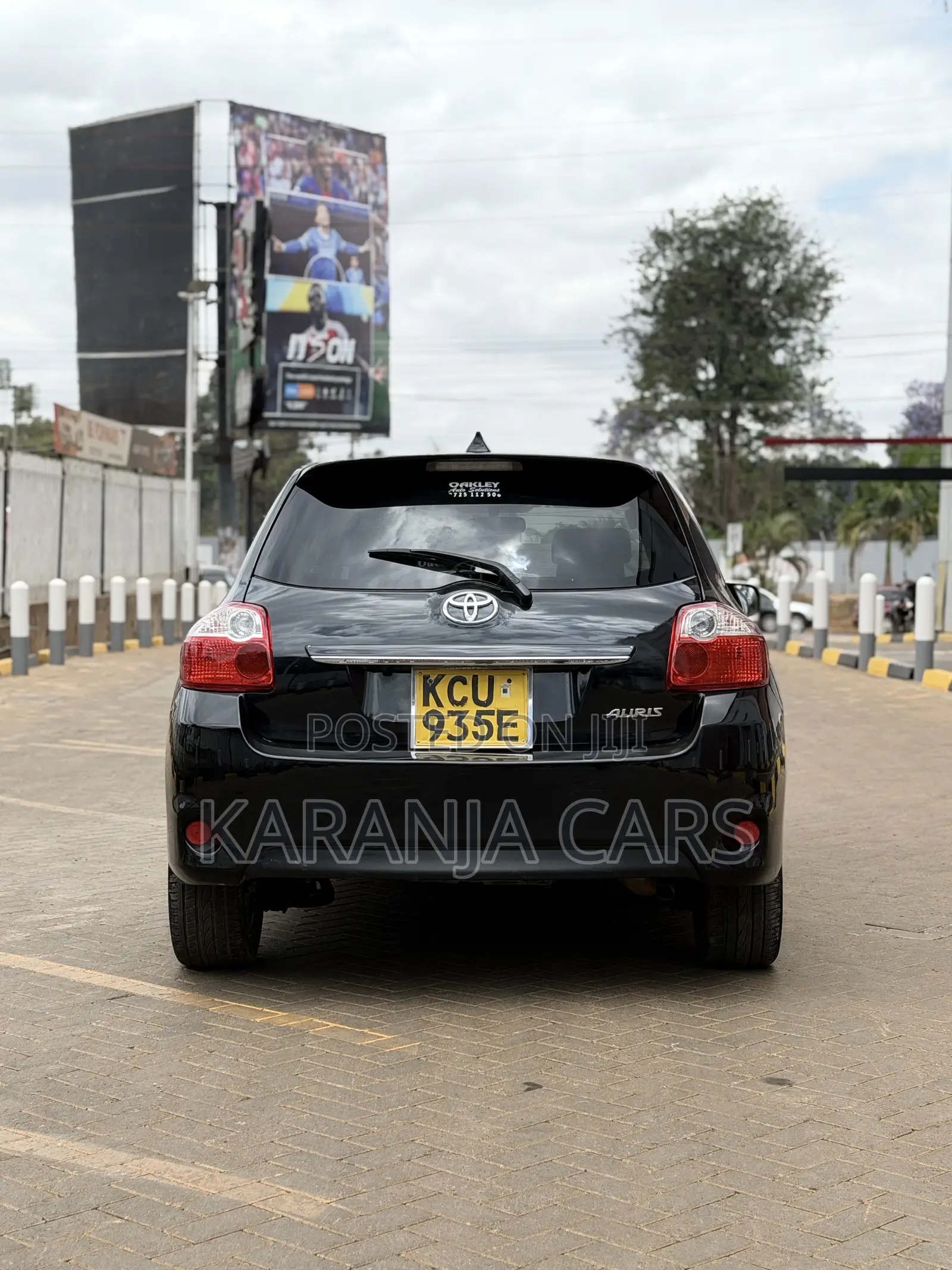 Toyota Auris 2012 Black