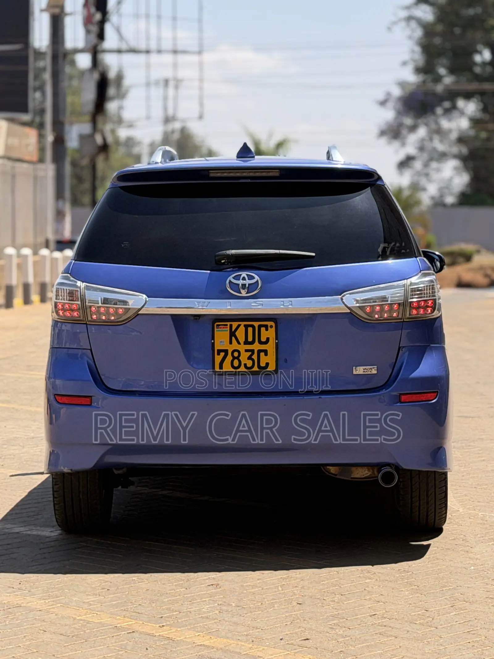 Toyota Wish 2014 Blue