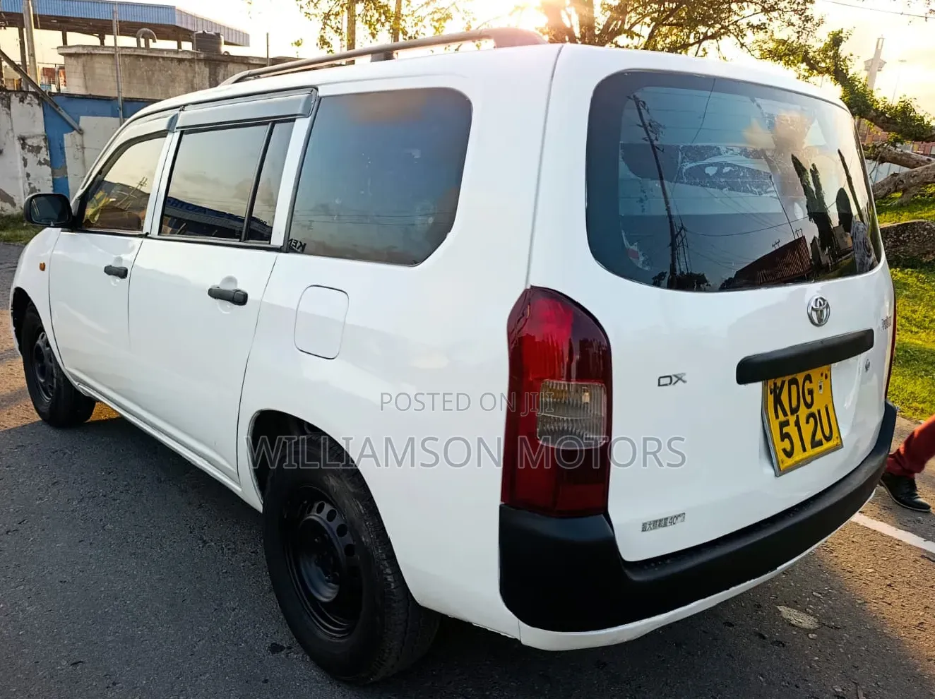 Toyota Probox 1.5 DX Comfort 2WD 2014 Pearl