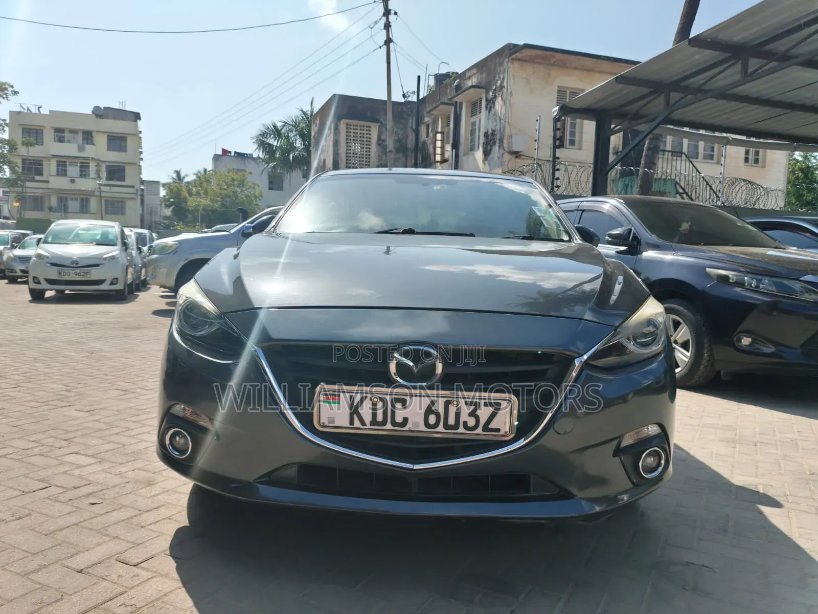 Mazda Axela SV Premium 2014 Gray