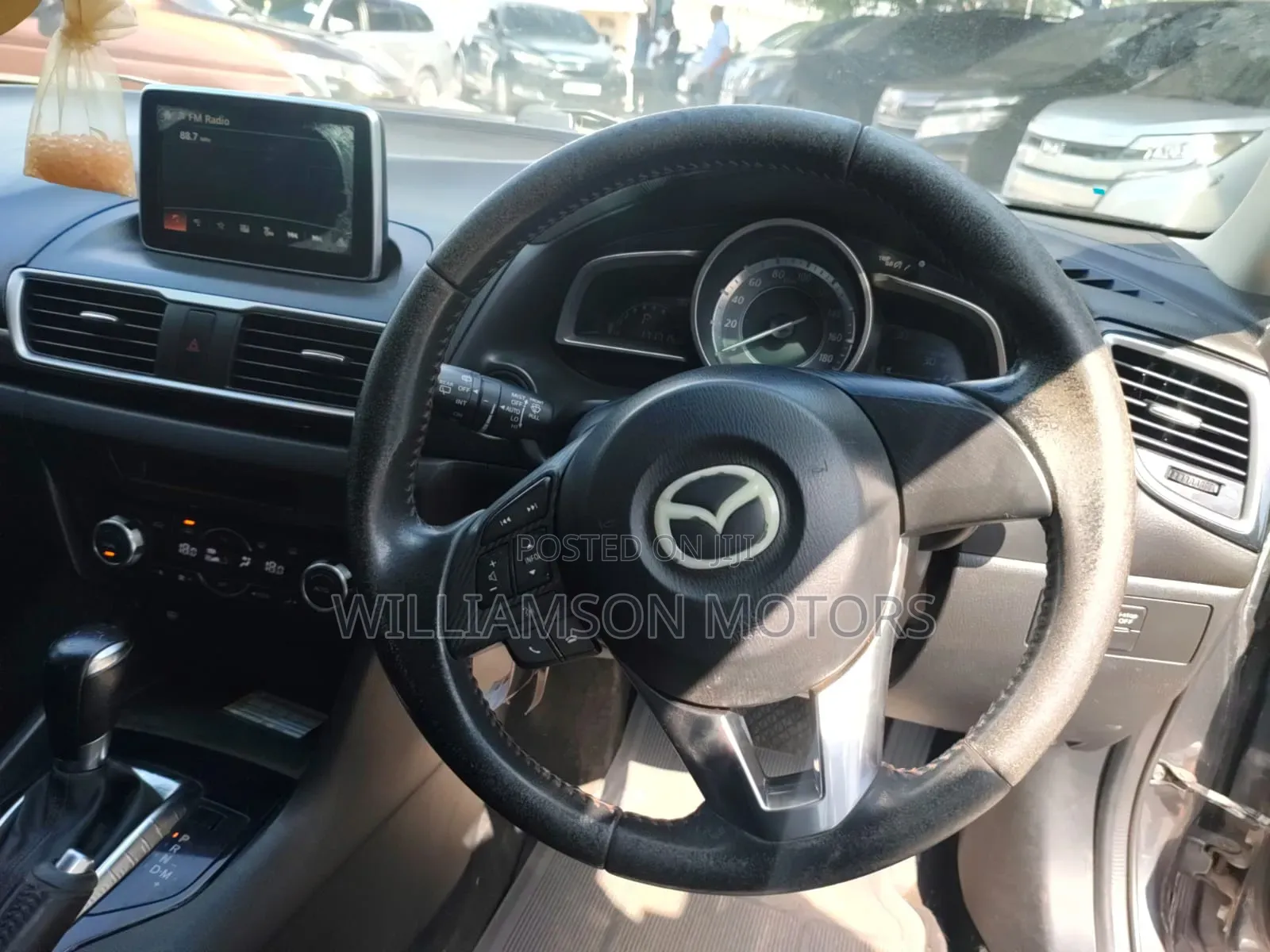 Mazda Axela SV Premium 2014 Gray