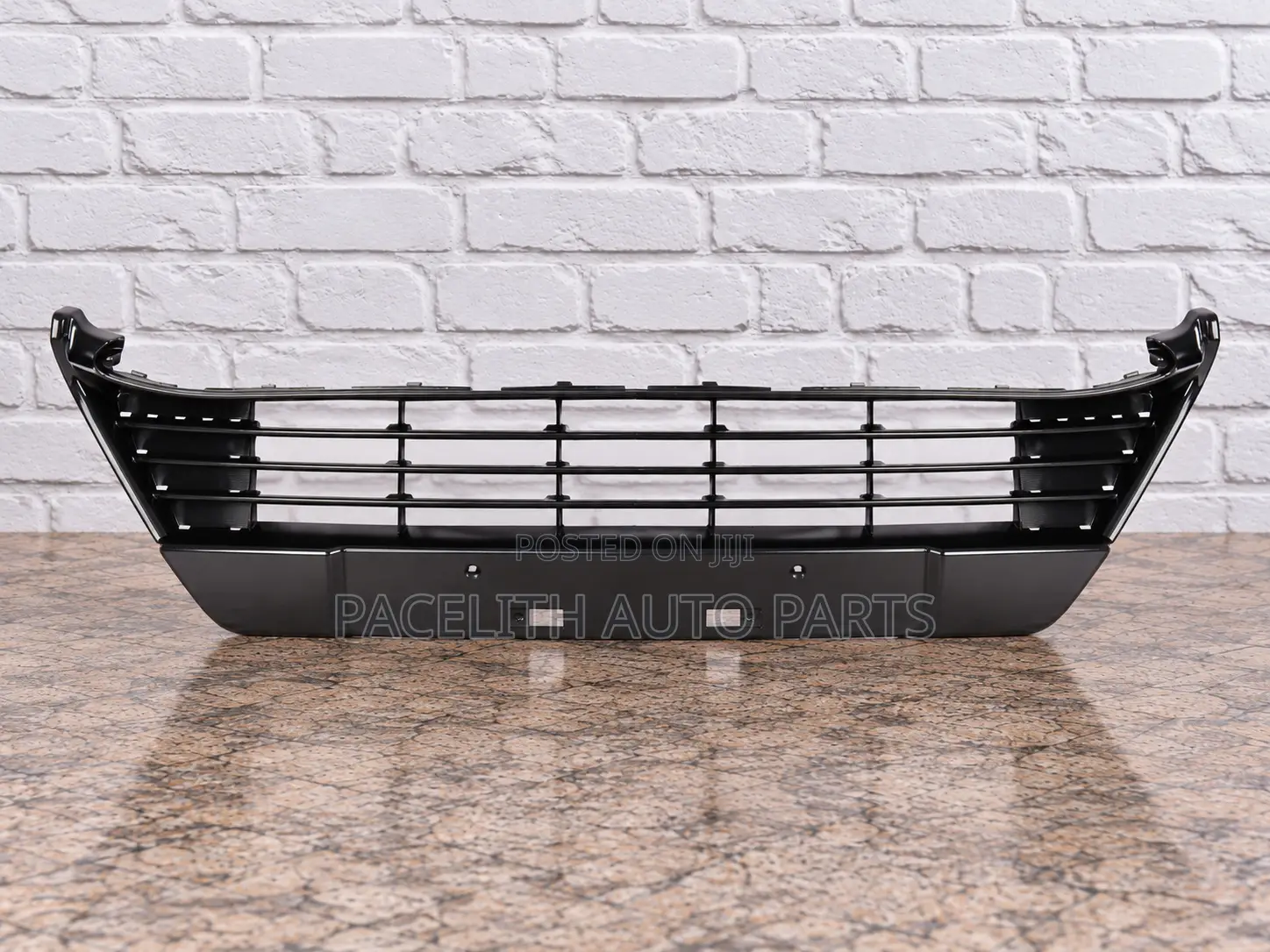 Front Bumper Grille Toyota Auris 2013 - 2014