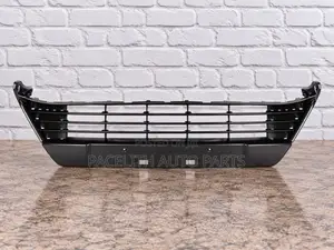 Front Bumper Grille Toyota Auris 2013 - 2014