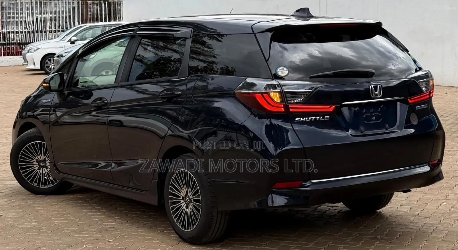 Honda Fit Shuttle 1.5 Hybrid 2WD 2019 Black