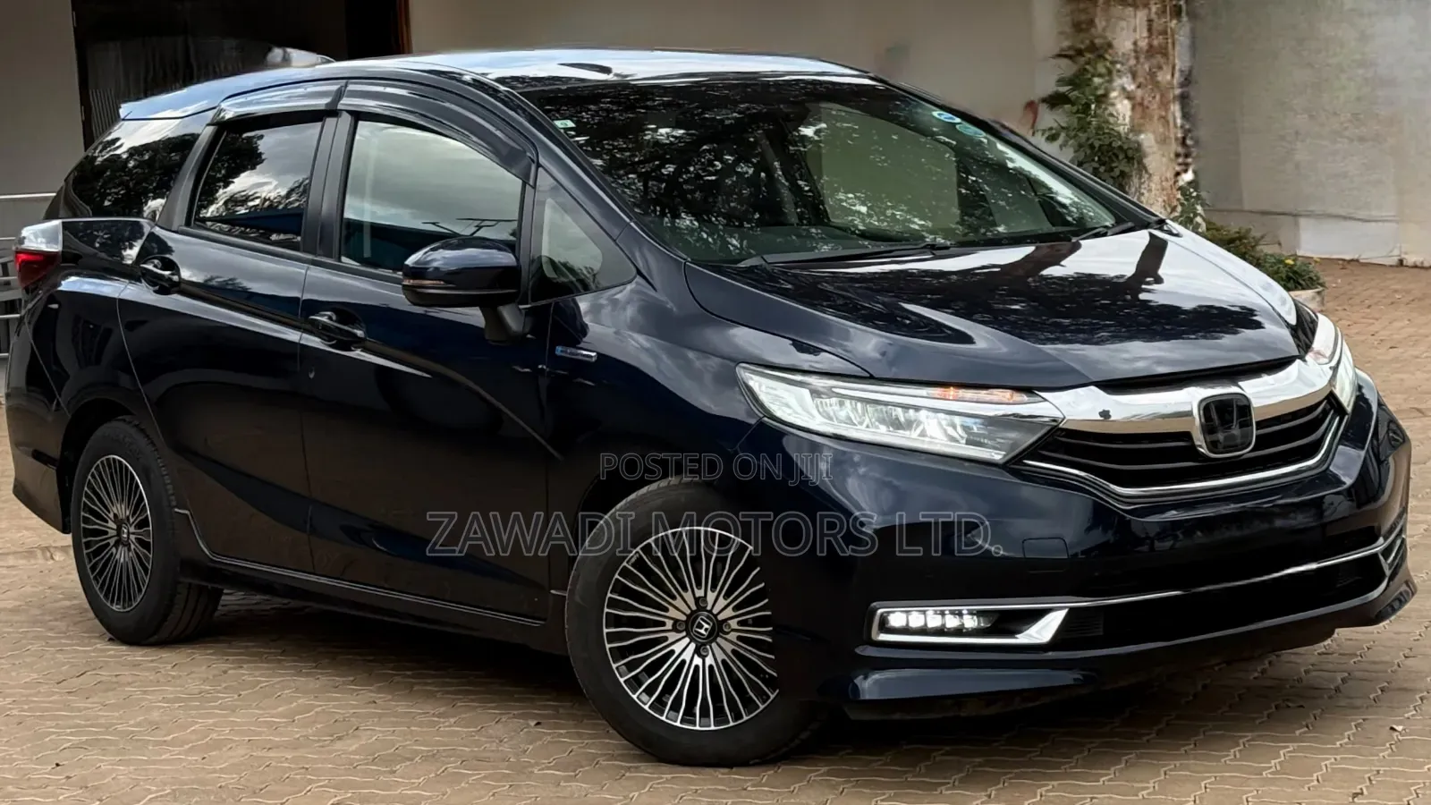 Honda Fit Shuttle 1.5 Hybrid 2WD 2019 Black