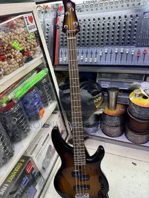 Yamaha 4 String Passive Guitar