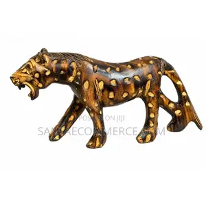 Beautiful Hand-Carved Wooden Leopard Sculpture Statue Figurine KSh800