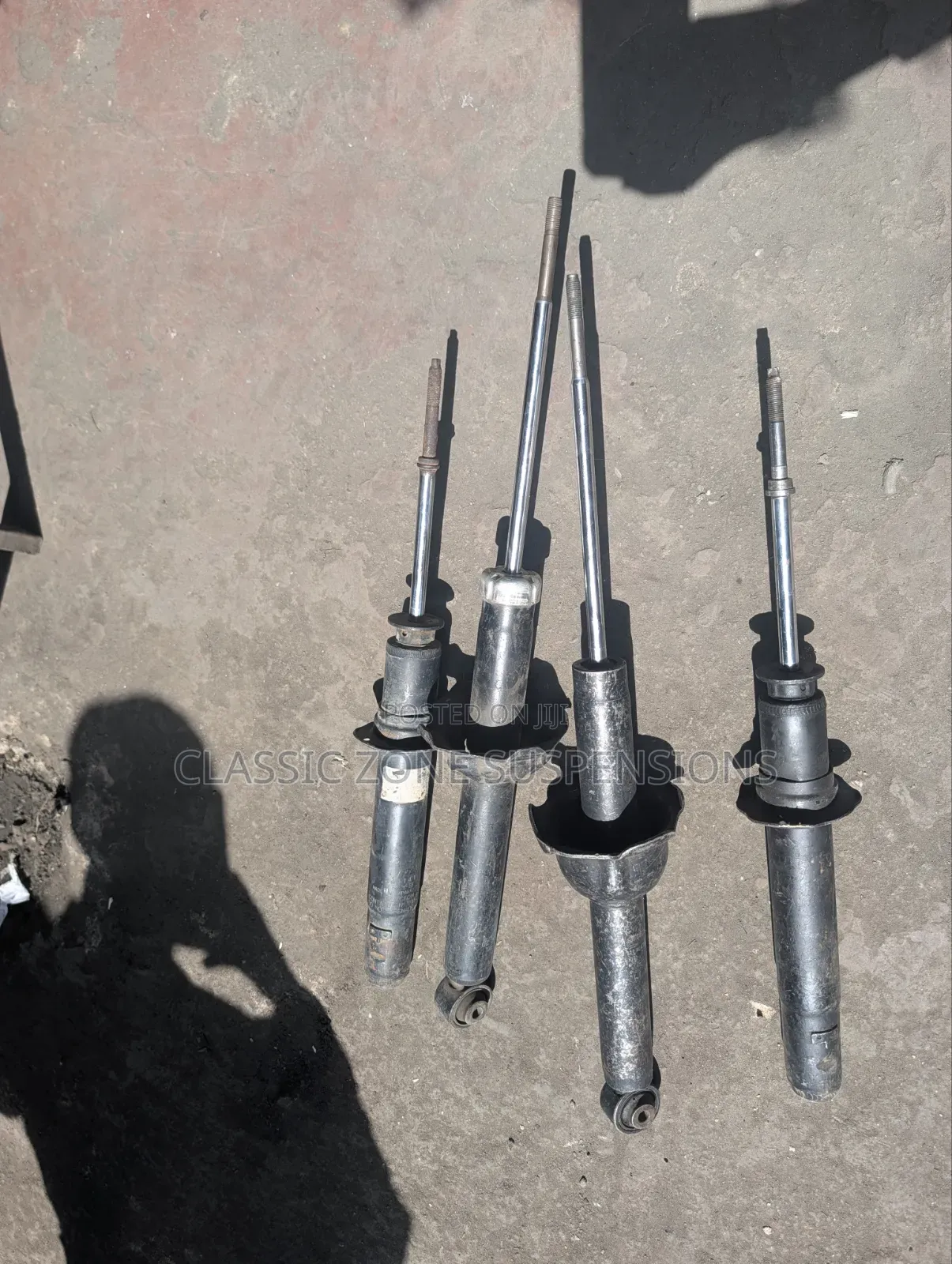 Honda CR-V Rd1 Shock Absorbers.
