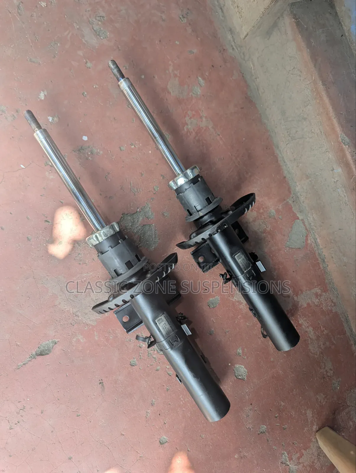 Volkswagen Polo Shock Absorbers.