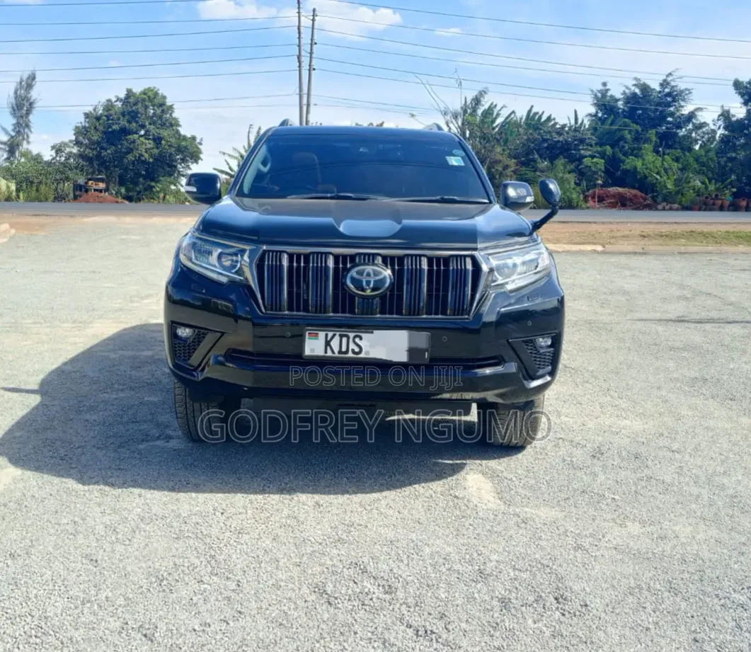 Toyota Land Cruiser Prado 2021 Black
