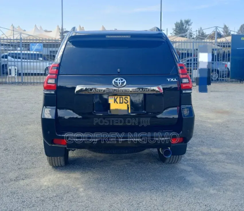 Toyota Land Cruiser Prado 2021 Black