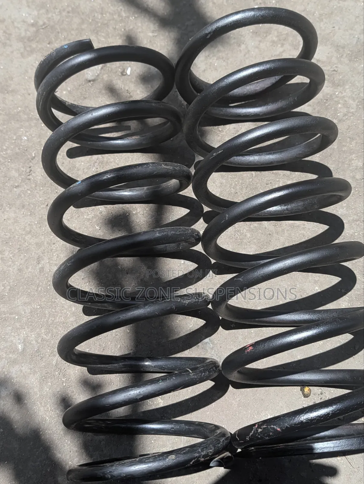 Land Rover Defender 110 Heavy Duty Springs.