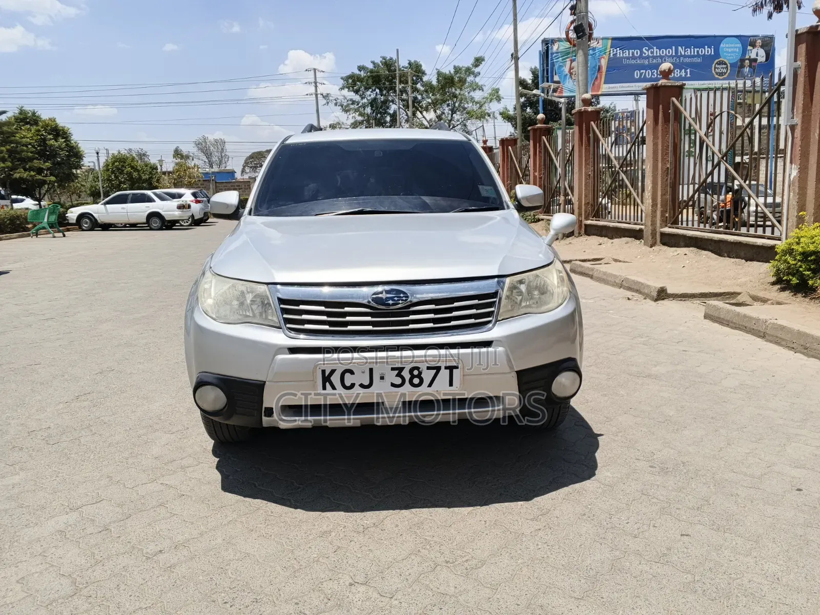 Subaru Forester 2010 Silver