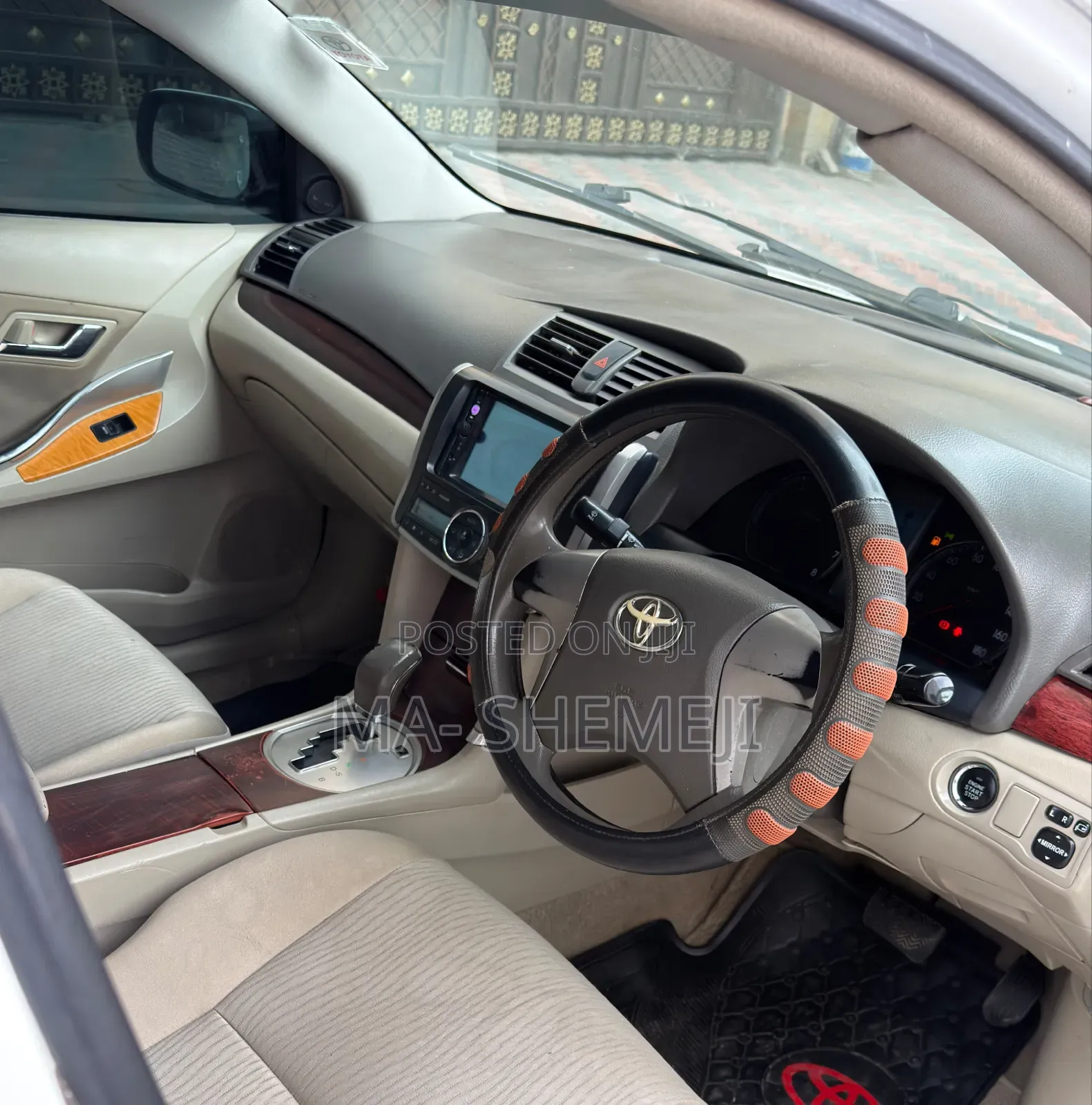 Toyota Premio 1.8 FWD 2012 Pearl