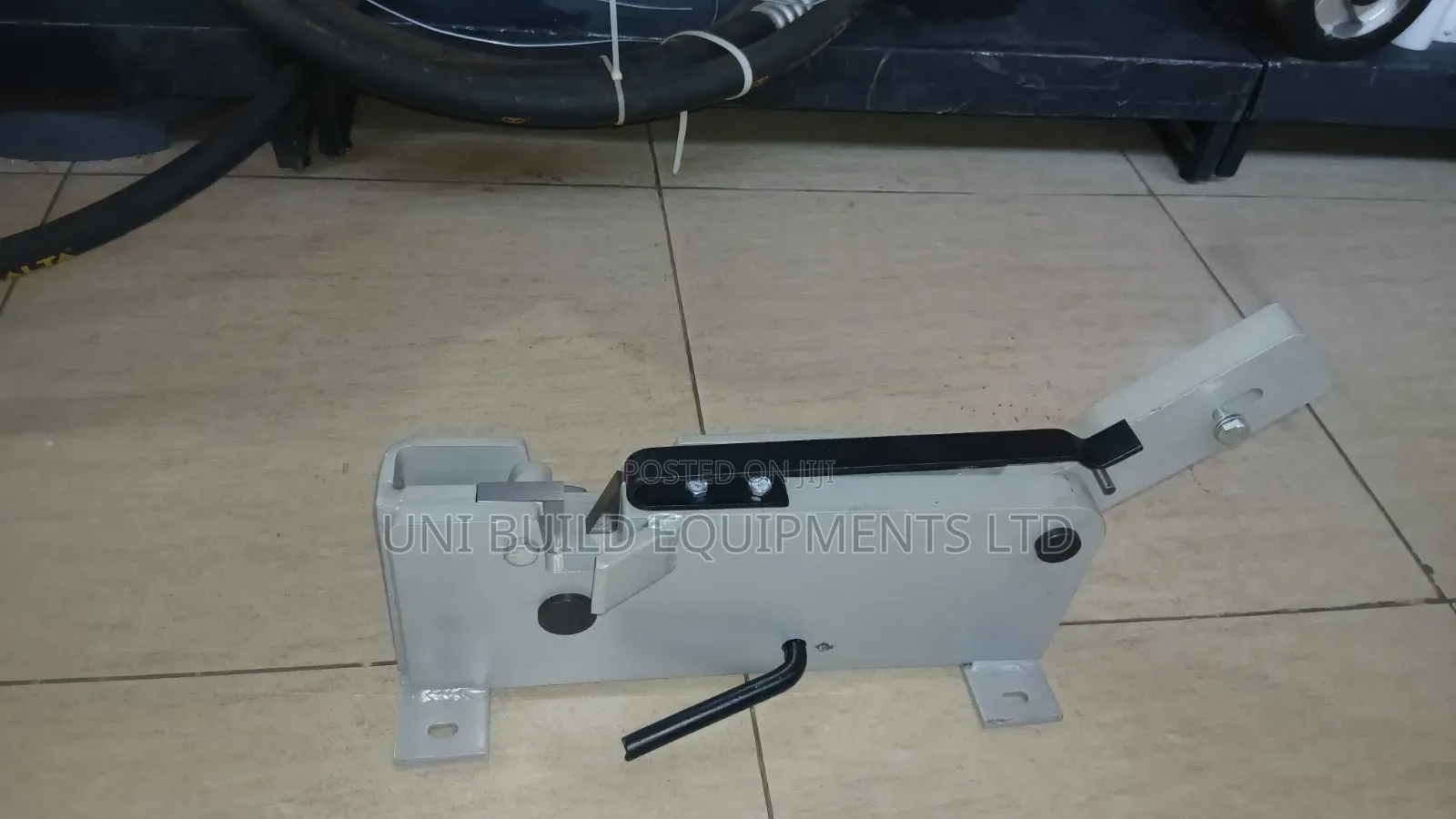 Manual Bar Cutter MS32