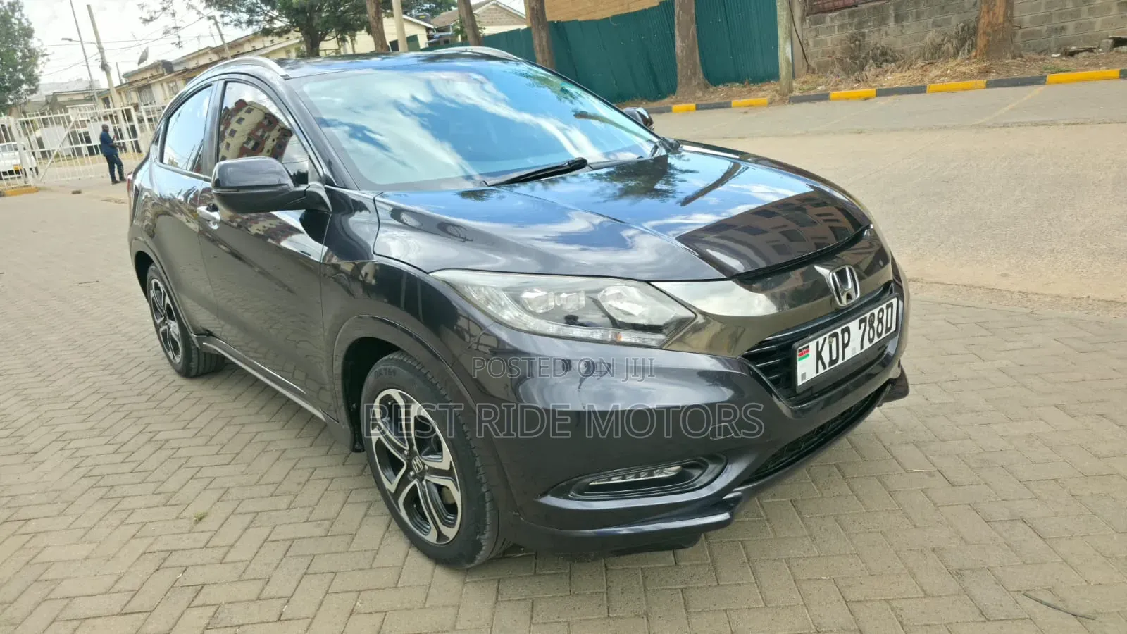 Honda Vezel 1.5 Hybrid 2WD 2016 Black