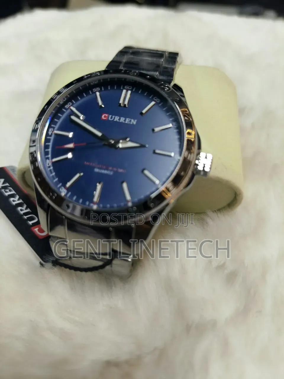 Curren 8452 Men's Wristwatch – KSh 3,000