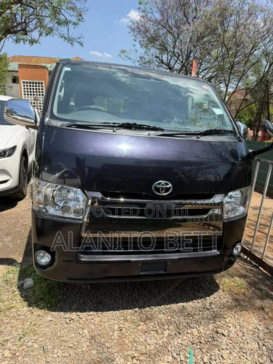Toyota HiAce 2018 Black