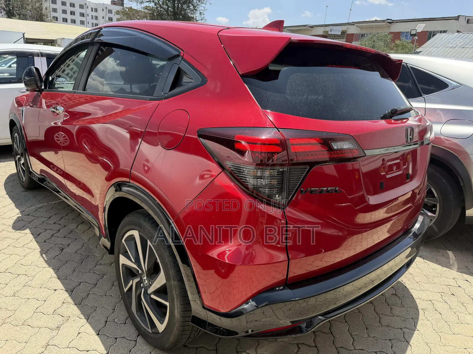 Honda Vezel 1.5 Hybrid 2WD 2019 Red