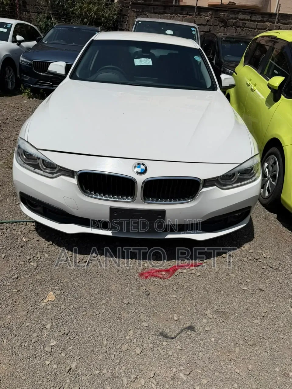 BMW 320i Sedan RWD 2018 White