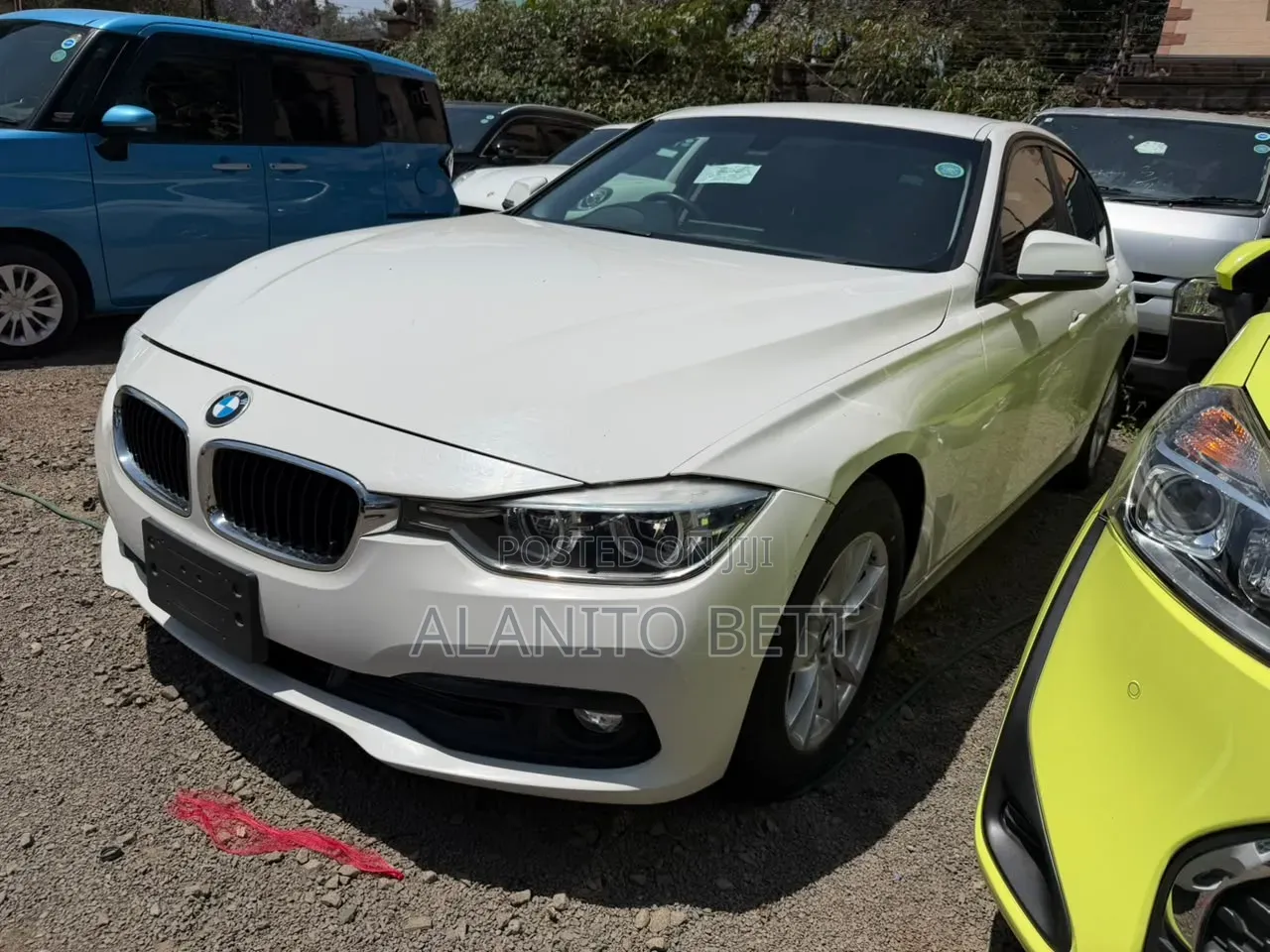BMW 320i Sedan RWD 2018 White