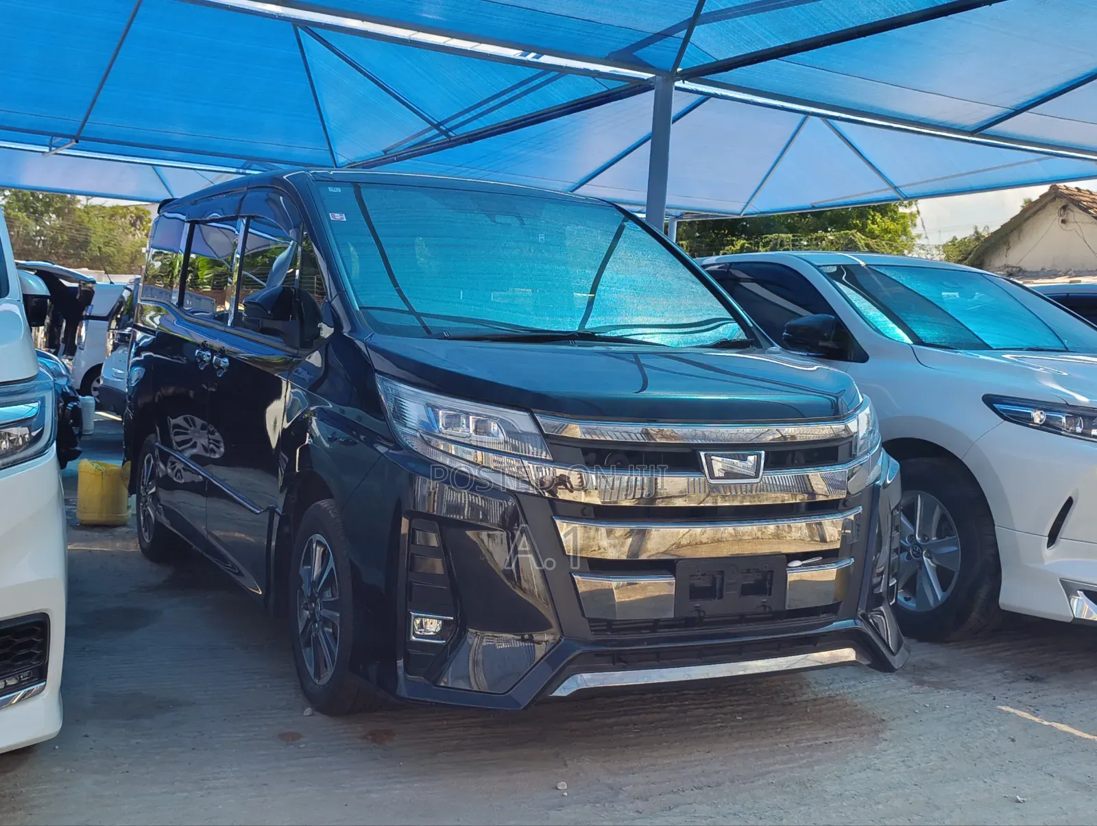 Toyota Noah 2.0 FWD (7 Seater) 2019 Matt Black