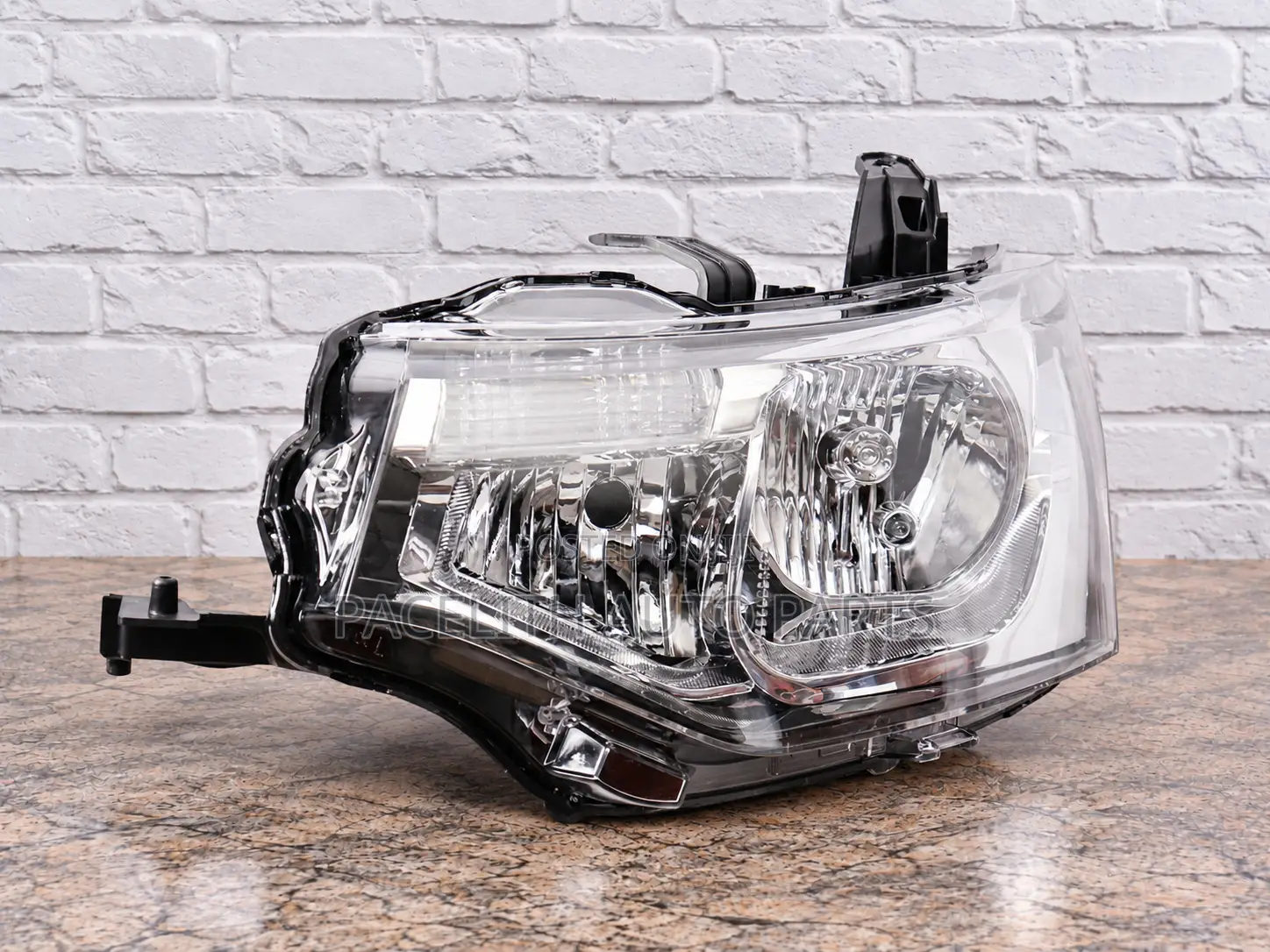 Head Lamp / Head Light Mitsubishi Outlander 2013 - 2015