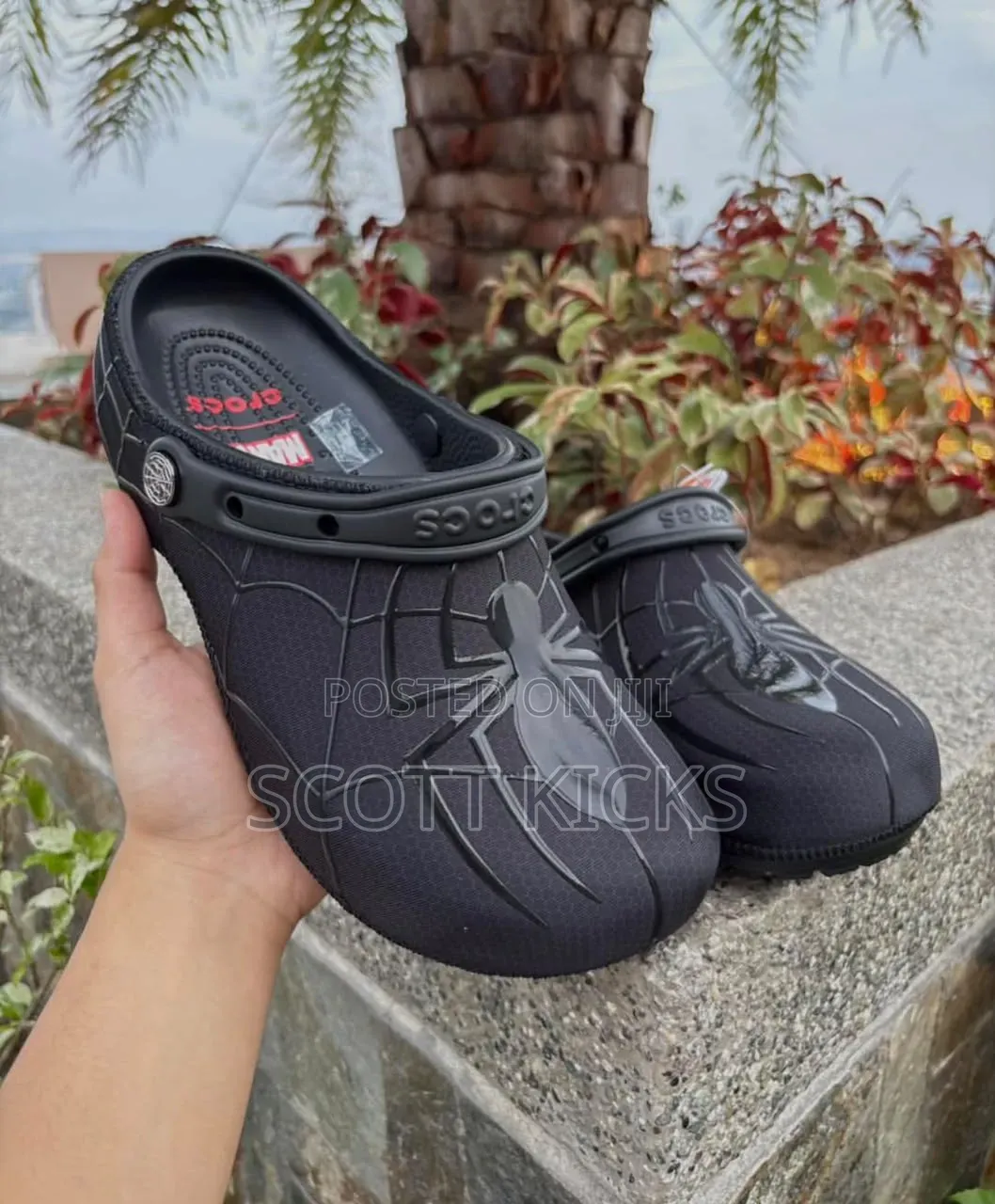 Crocs Spider-Man Neo Crocs(Black Marvel)