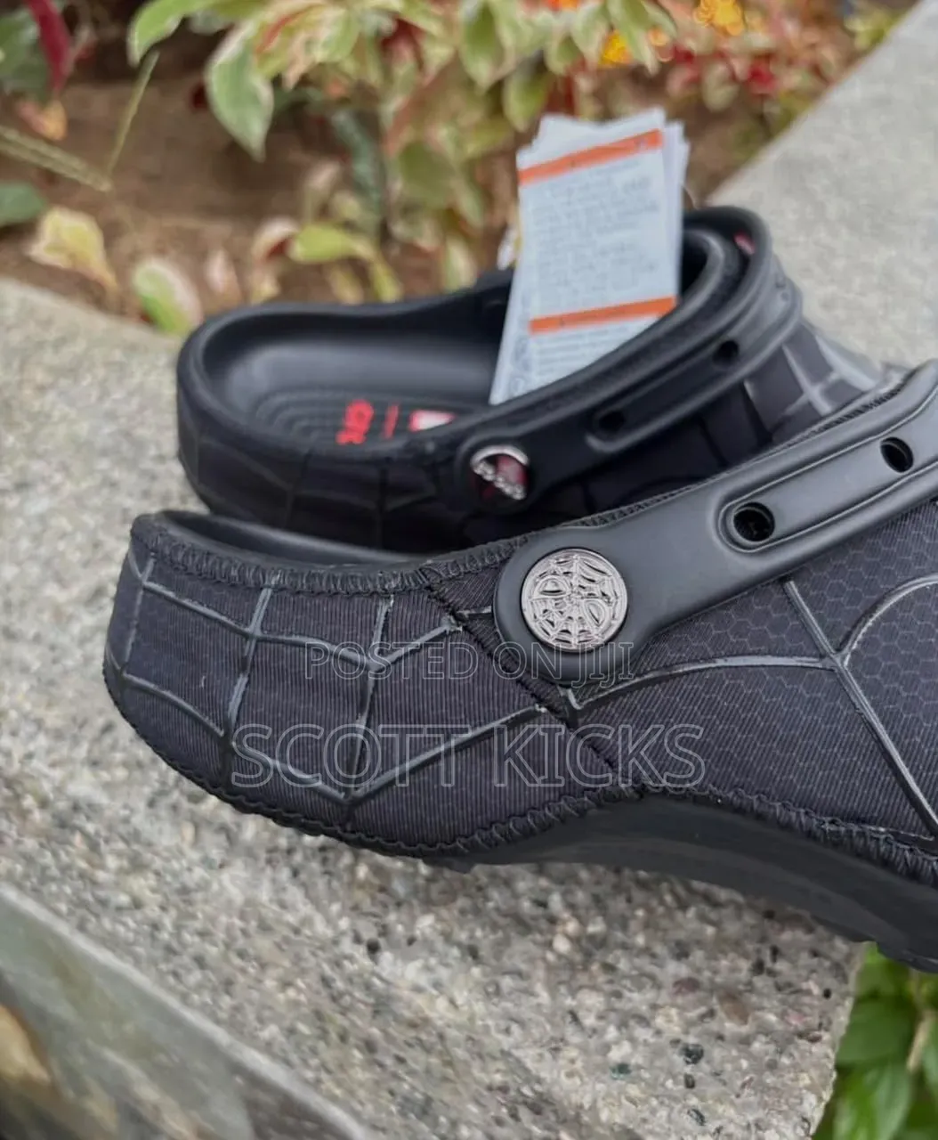 Crocs Spider-Man Neo Crocs(Black Marvel)