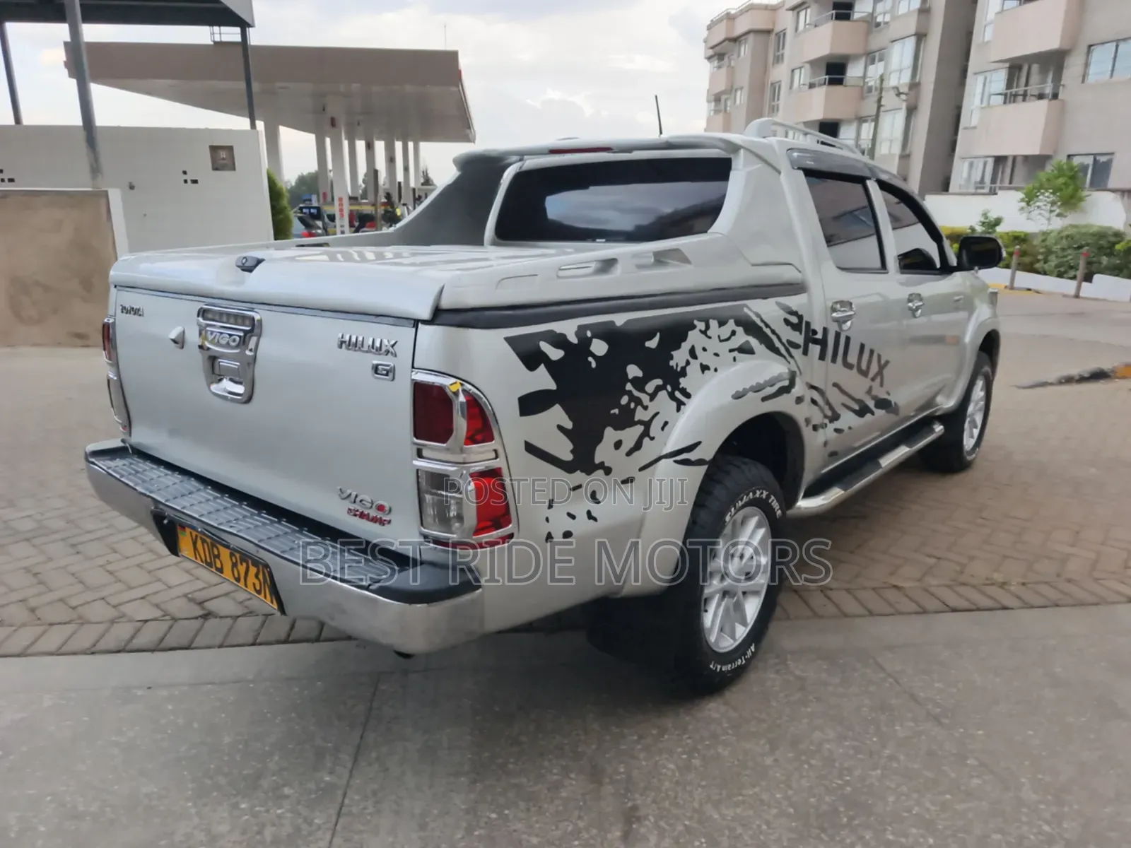 Toyota Hilux 3.0 D-4D 4x4 2013 Silver