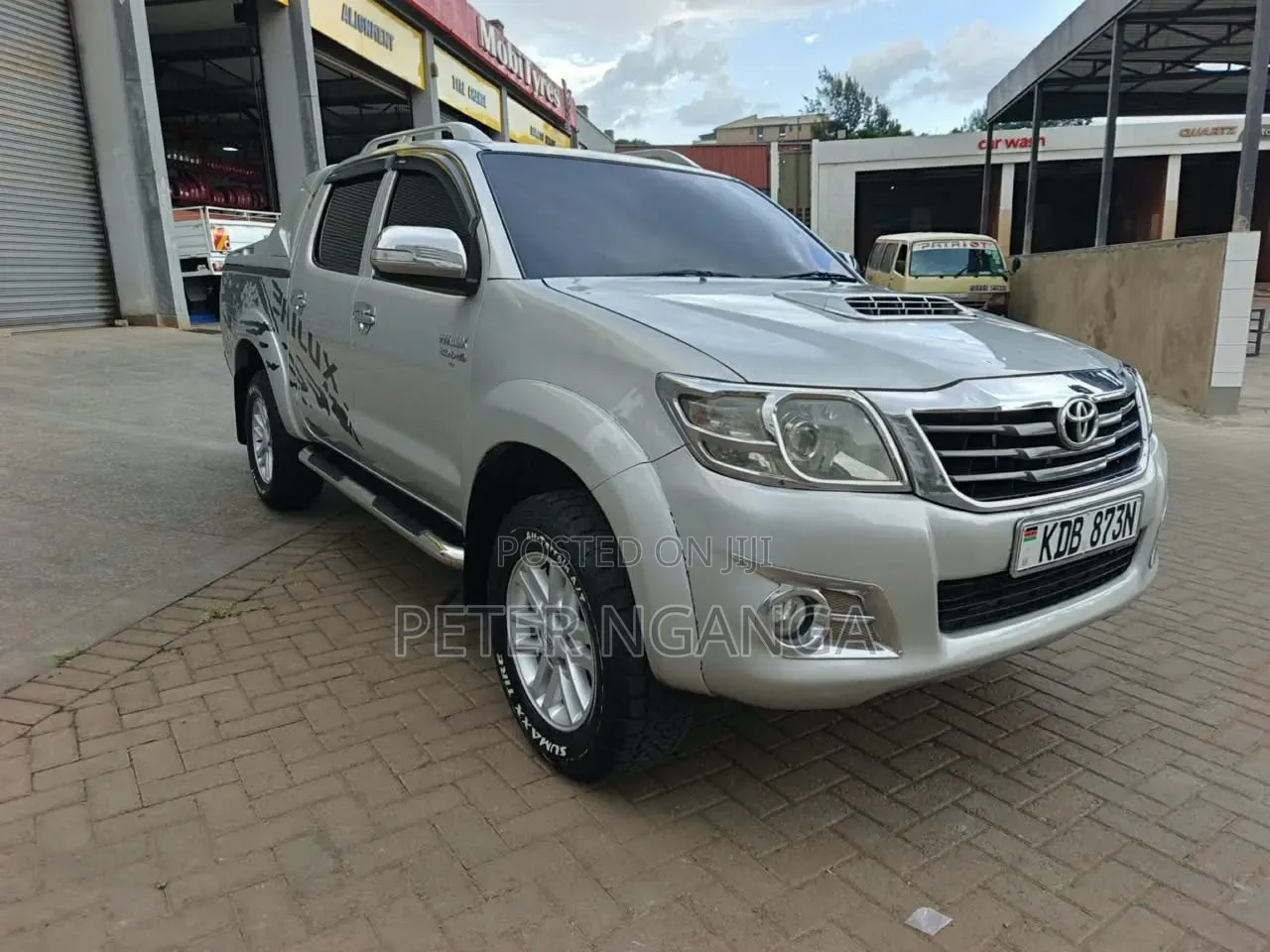 Toyota Hilux 3.0 D-4D 4x4 2014 Silver