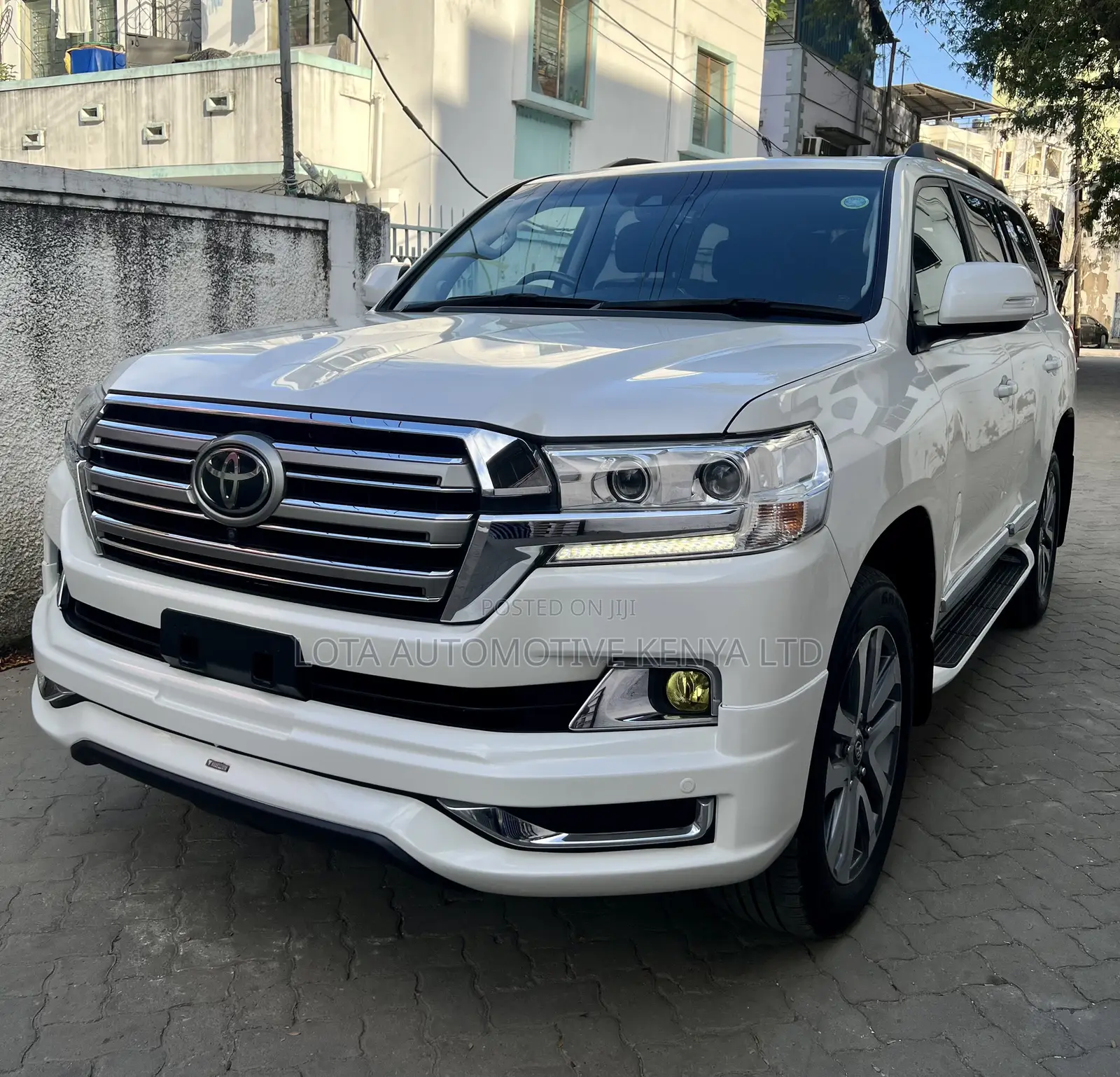 Toyota Land Cruiser 4.6 V8 AX G Selection 2019 Pearl