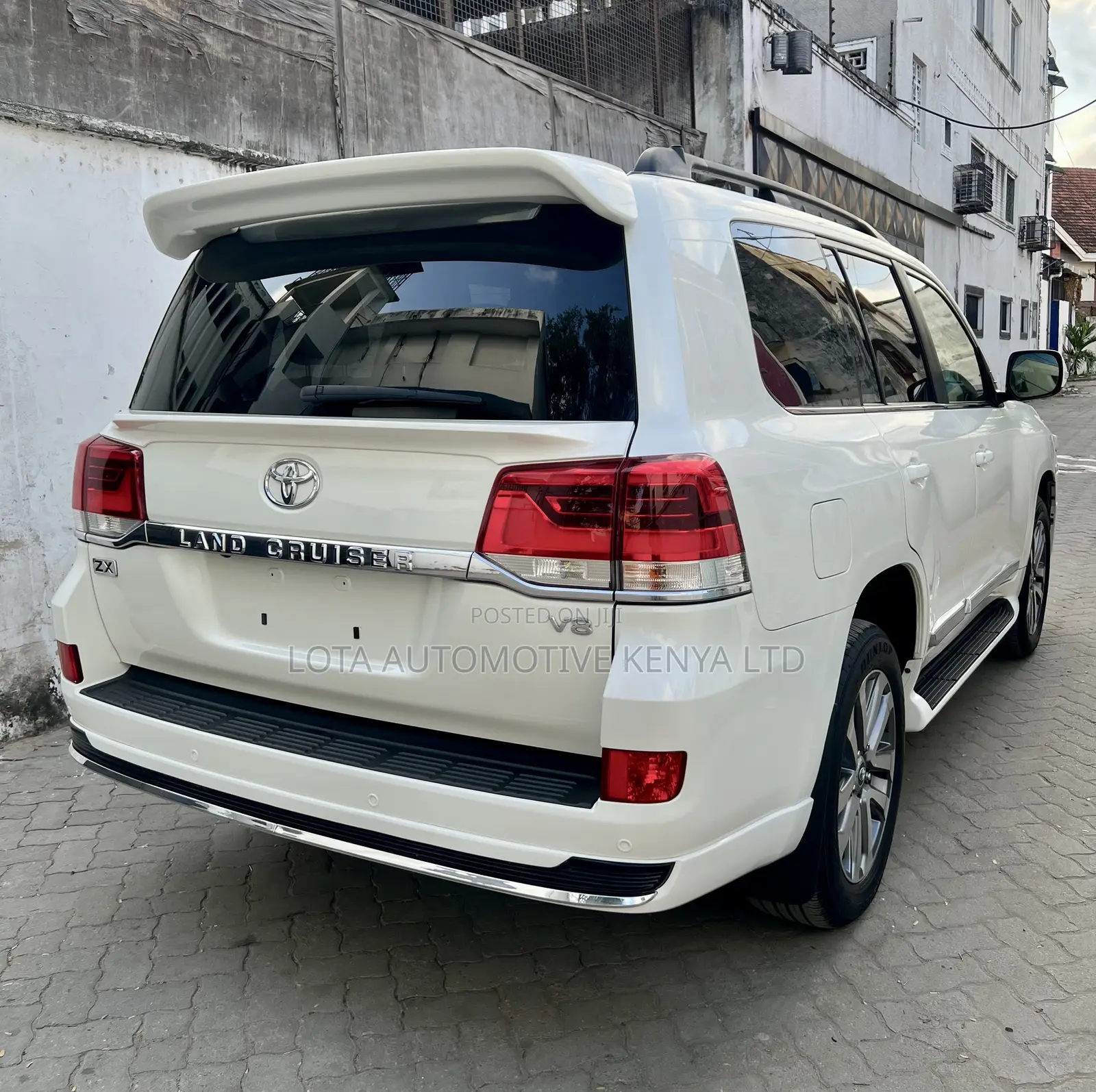 Toyota Land Cruiser 4.6 V8 AX G Selection 2019 Pearl