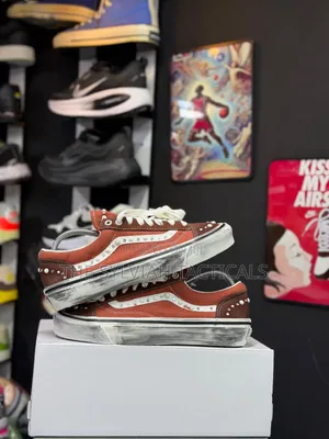Vans LX Old Skool 36 Pearlized in Rust Bronze
