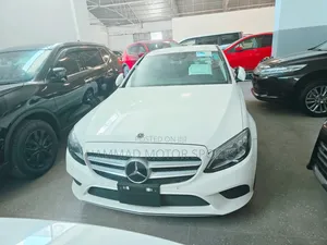 Mercedes-Benz C200 2019 White