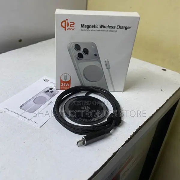 Q12 Convenient Snap Fit Magnetic Wireless Phone Charger