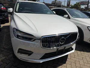Volvo XC60 T5 Inscription AWD 2019 White