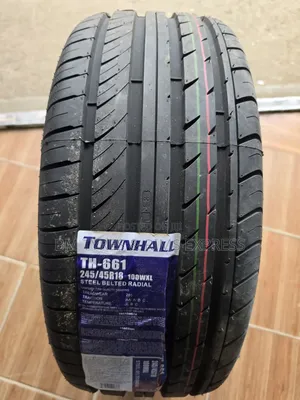 245 /45 R18 Townhall