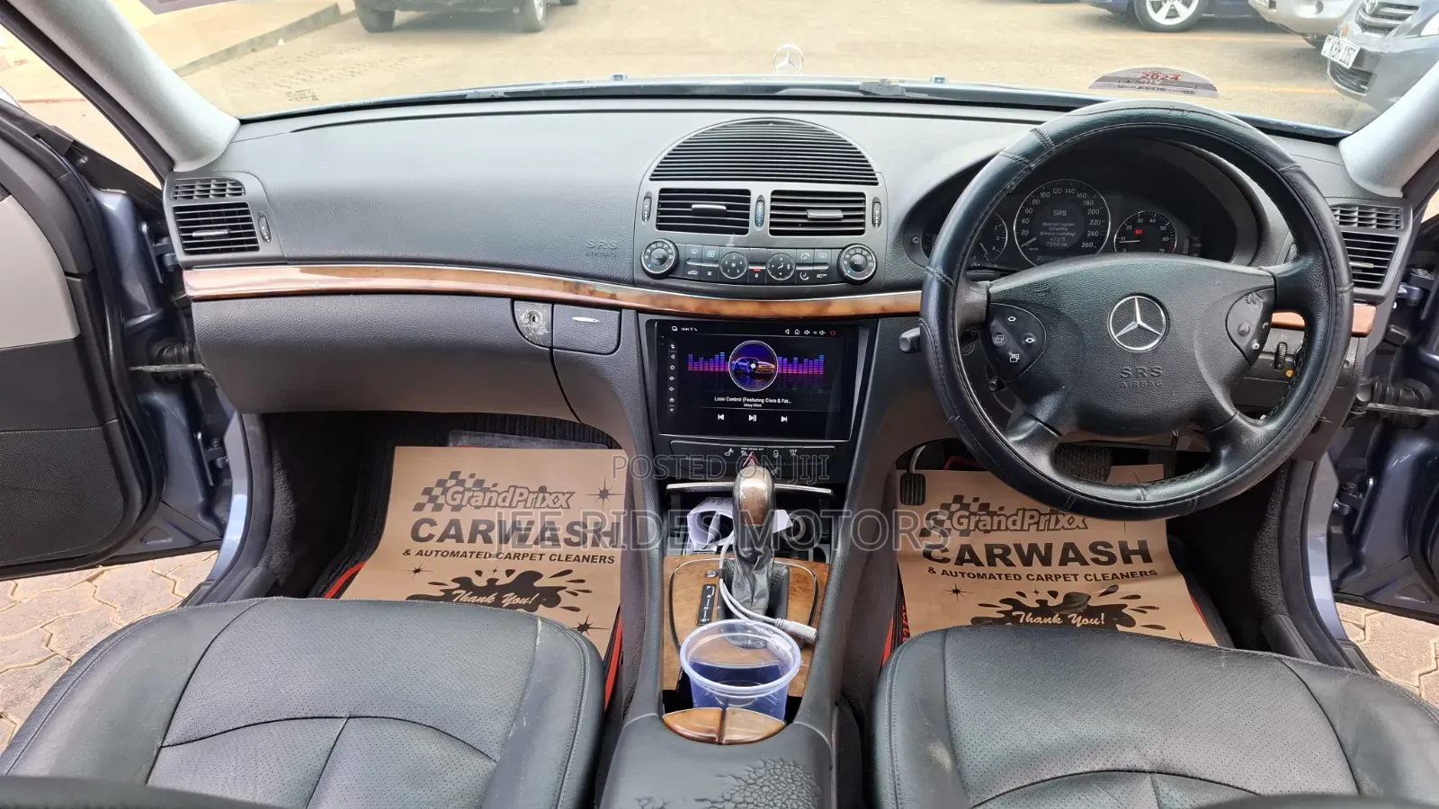 Mercedes-Benz E200 2005 Blue