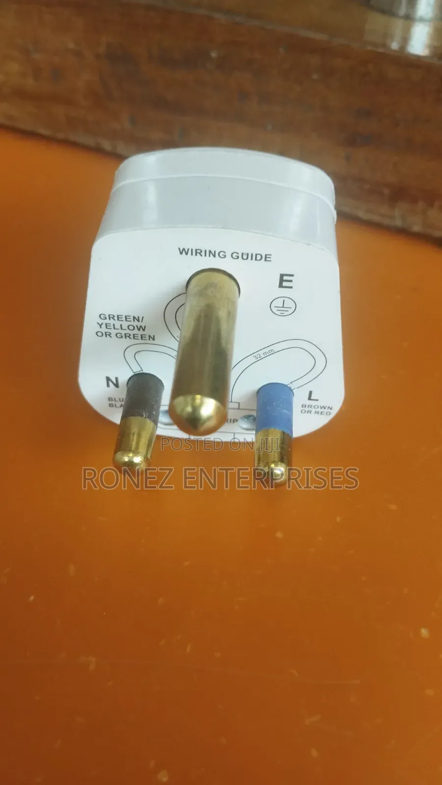 15 Amps Top Plug
