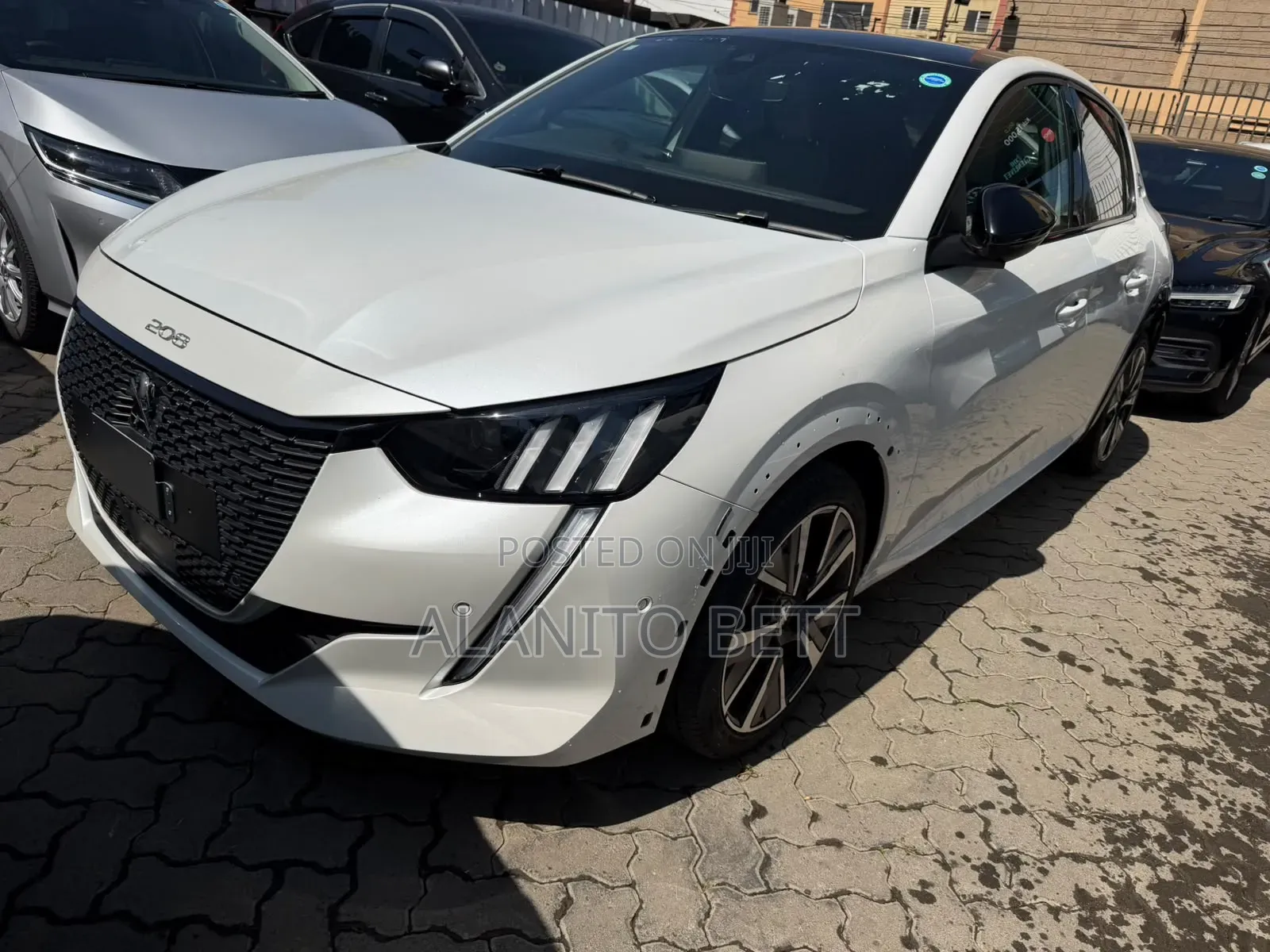 Peugeot 208 2020 White